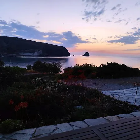 Milos Pollonia * Mesochorion (Evrytania)