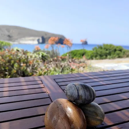 Apartment Milos Pollonia *